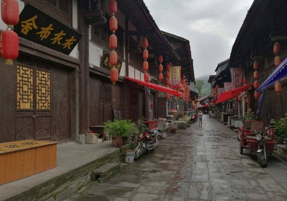 钟楚曦发文感谢肖战,钟楚曦究竟是为什么感谢肖战的?- 专业有问必答平台